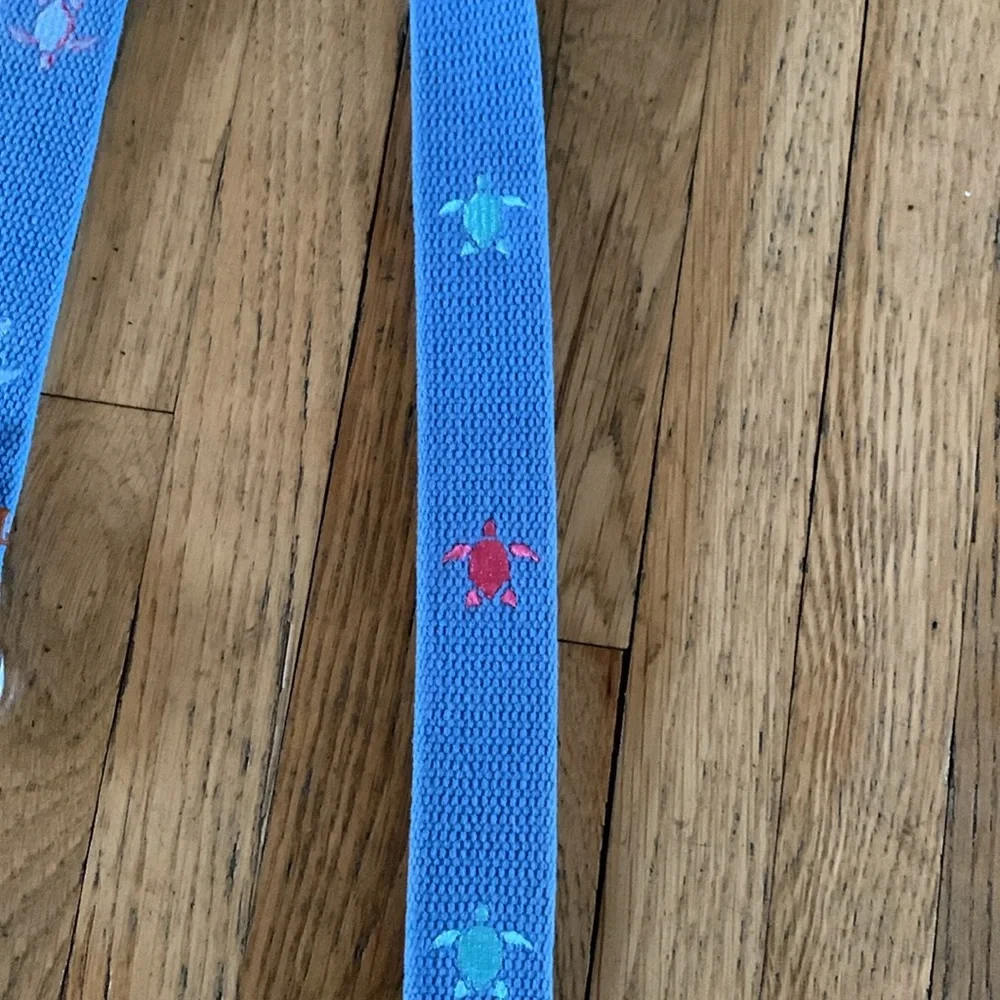 Vineyard Vines Embroidered Cotton Belt Turtles Boys XLarge